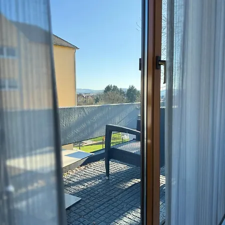 Wollscheid בית הארחה 2*