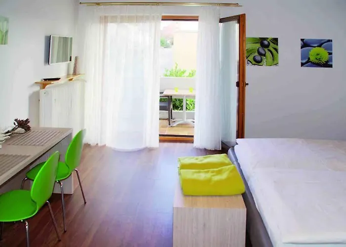 Wollscheid Casa de hóspedes 2*